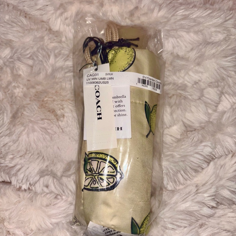 NEW Coach Lemon Print Garden Glade Yellow Multi UV Protection Mini Umbrella - Picture 10 of 13